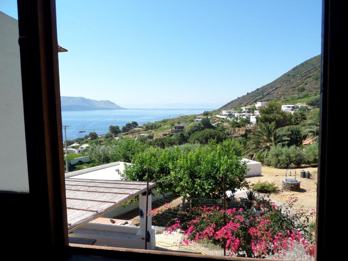 Case Al Mare - Terrazzi Panoramici E Ampio Giardino Santa Marina Salina Luaran gambar